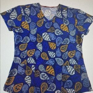 Women’s V-Neck Short Sleeve Tee - Blue Paisley Print